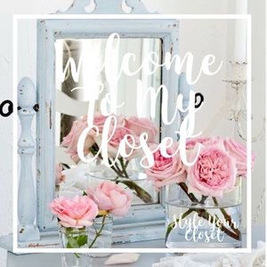 Welcome to my closet! 💕